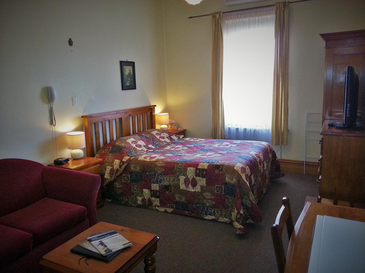 Sonbern Lodge Motel Wallaroo Bagian luar foto